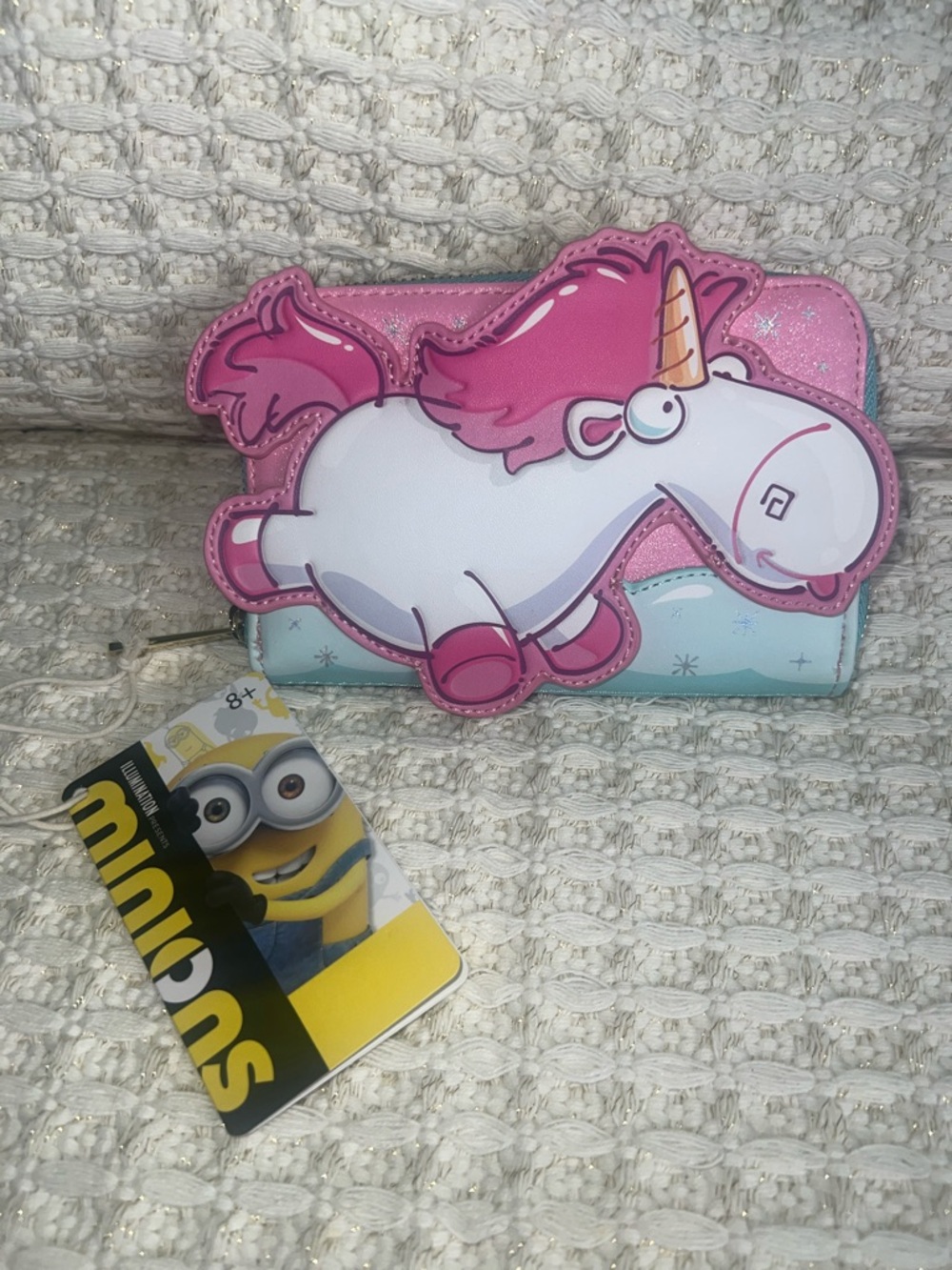 NWT Loungefly Minions Fluffy Unicorn Zip Wallet - Picture 4 of 6
